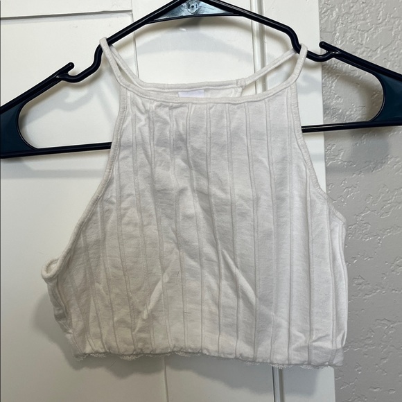 🔥 XS Crop Top Bundle! (5)🔥 - Picture 4 of 6